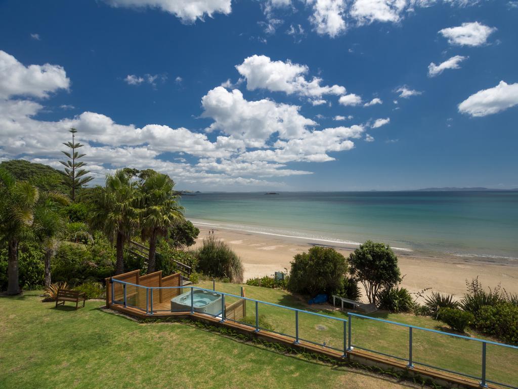 By The Bay Beachfront Apartments Mangonui Exterior foto