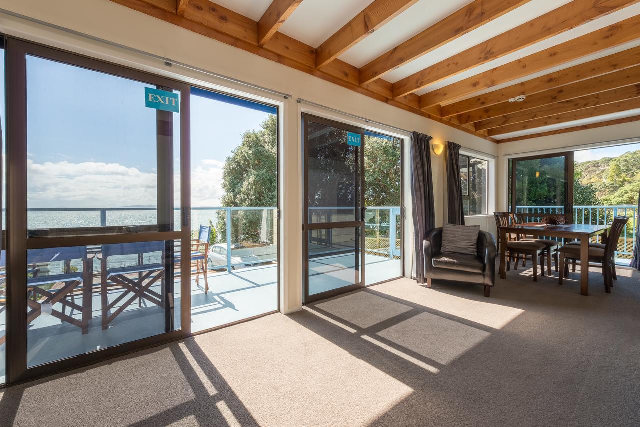 By The Bay Beachfront Apartments Mangonui Exterior foto