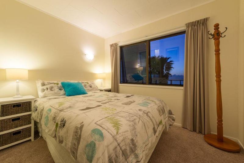By The Bay Beachfront Apartments Mangonui Exterior foto